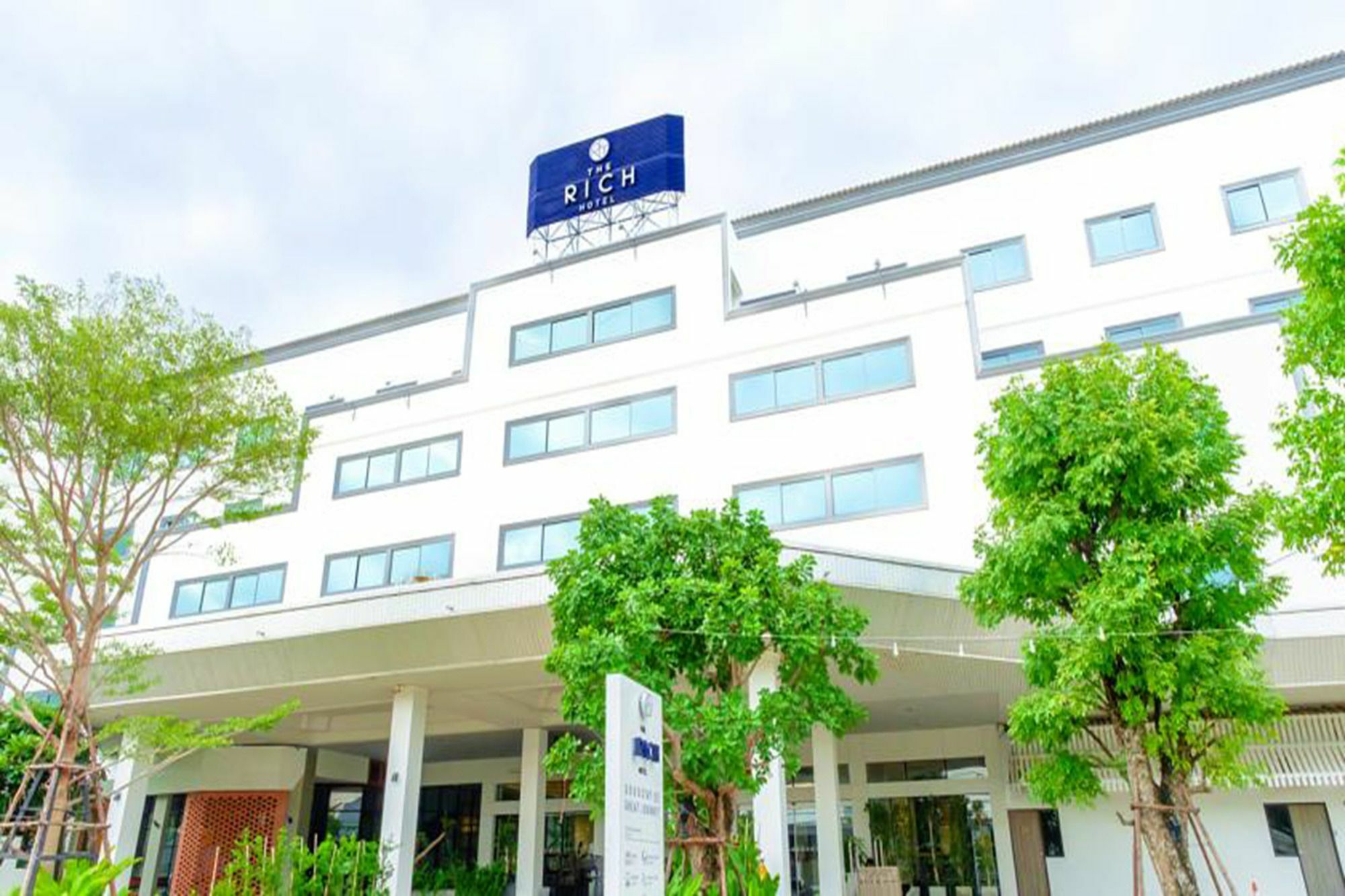 The Rich Hotel Nakhonratchasima Exteriér fotografie